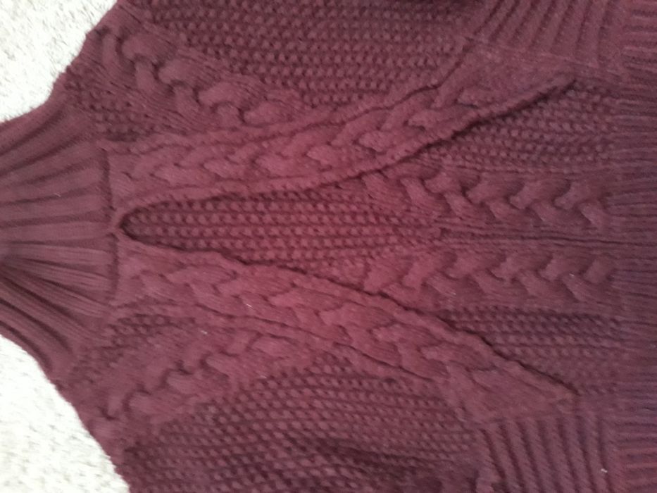 Sweter Zara warkocze