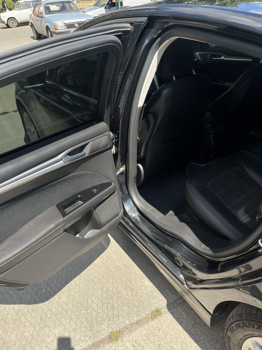 Продам  Ford Fusion