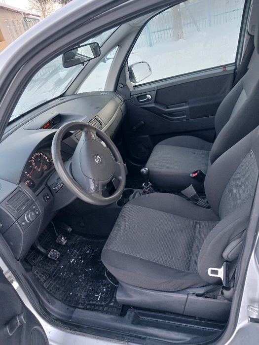 Продам власний автомобіль Opel Meriva