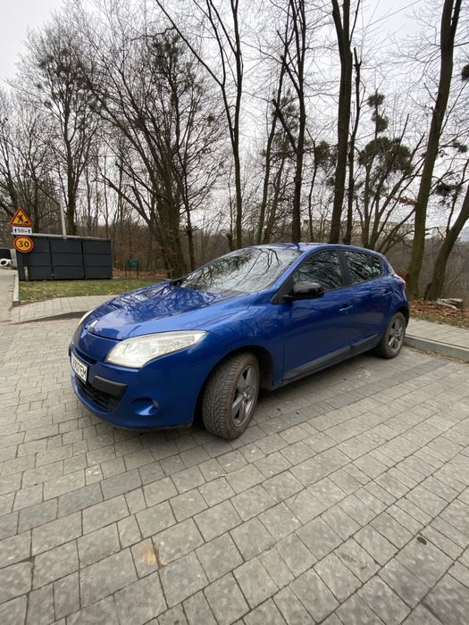 Renault Megan 2011 дизель 1.5 к9к 110кс
