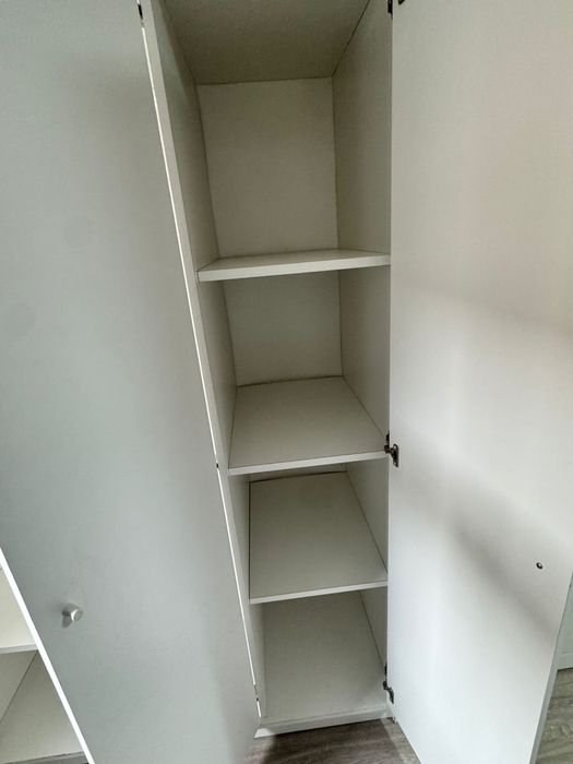 Guarda roupa branco IKEA