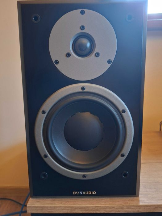 Kolumny Dynaudio Emit M20