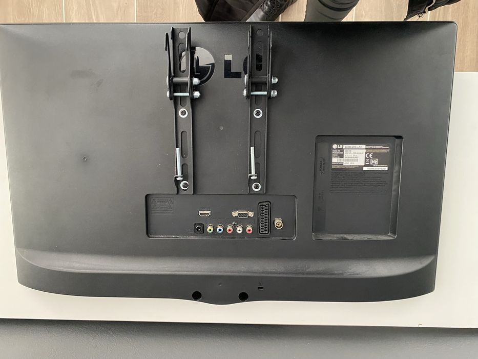 Televisor LG 28MT47D