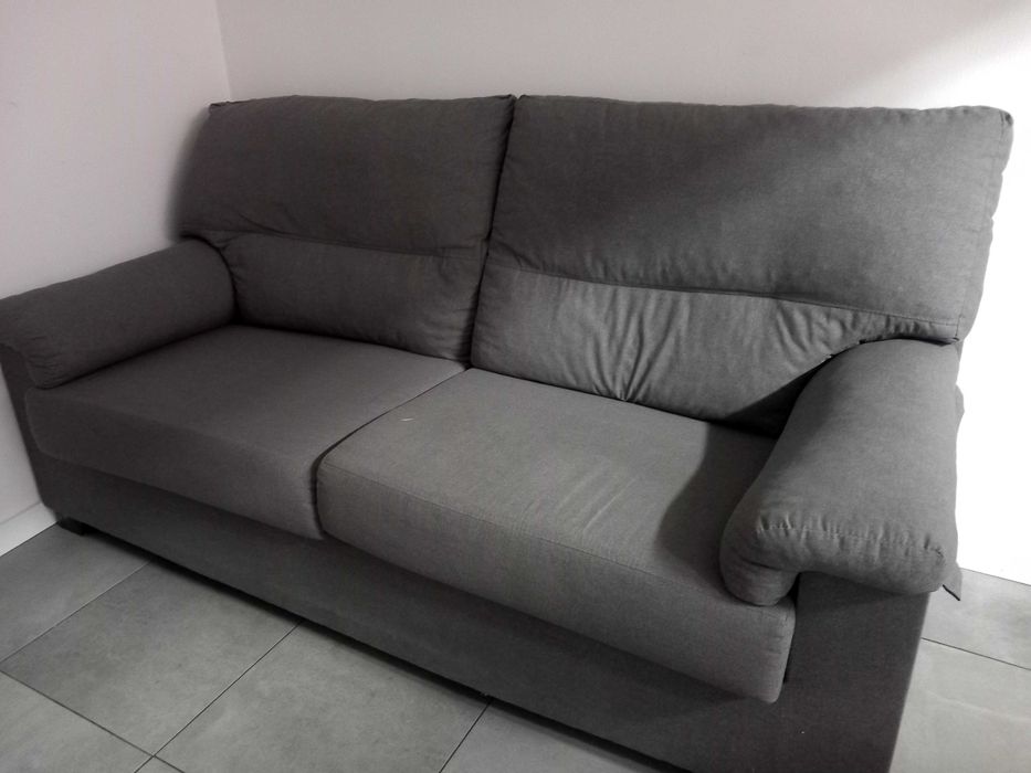 Sofá cinza, Conforama