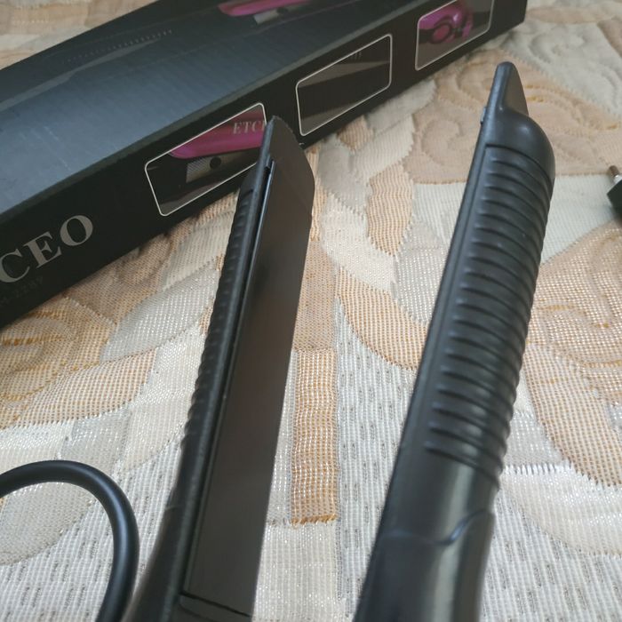 Утюжок- вирівнювач для волосся