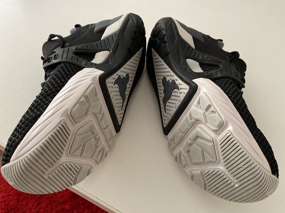 Ténis Under Armour, Project Rock 4