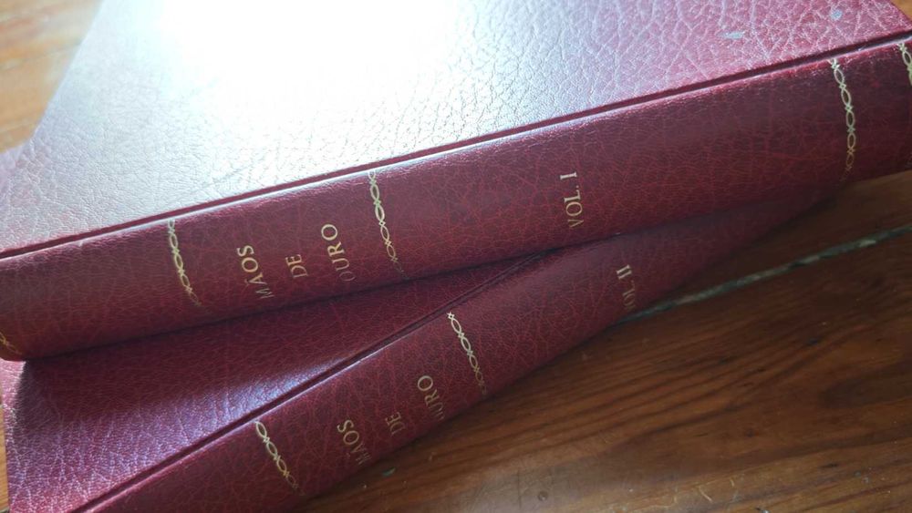 Livros “Mãos de Ouro” – Vol. I e II – Artes Manuais Vintage