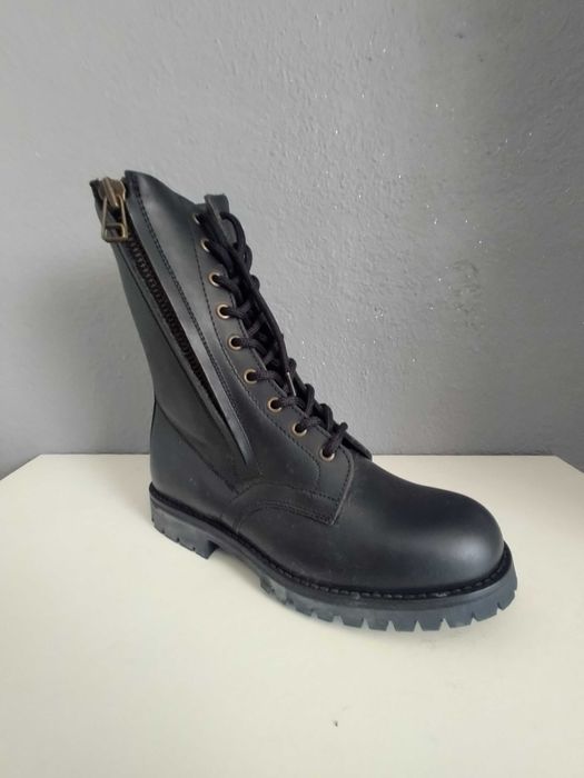 Bota tipo militar 2 fechos e atacadores 38