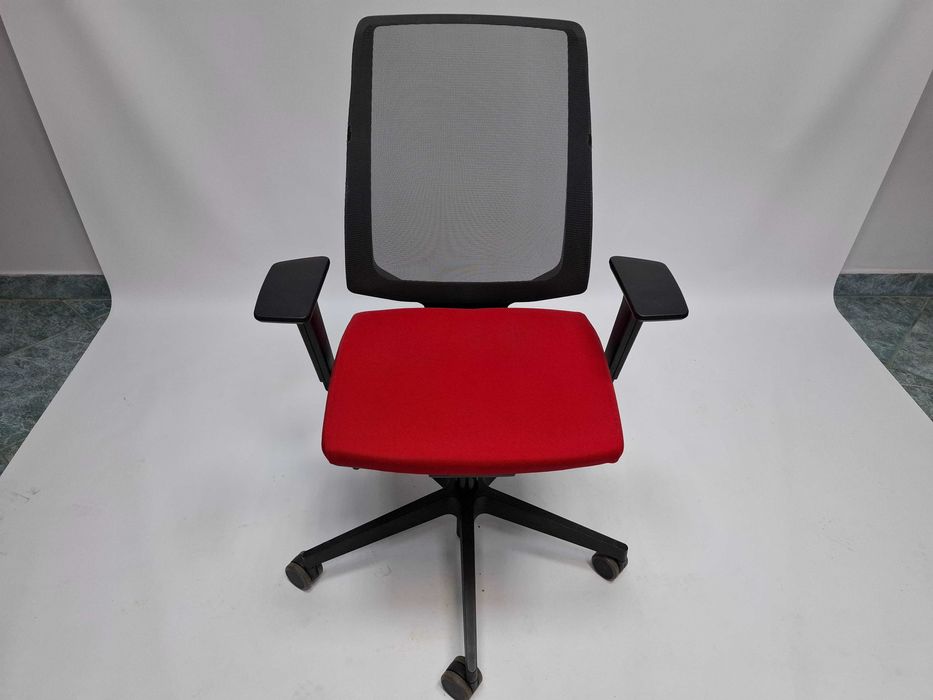 Fotel biurowy , krzesło Profim Light Up 250SL P61PU