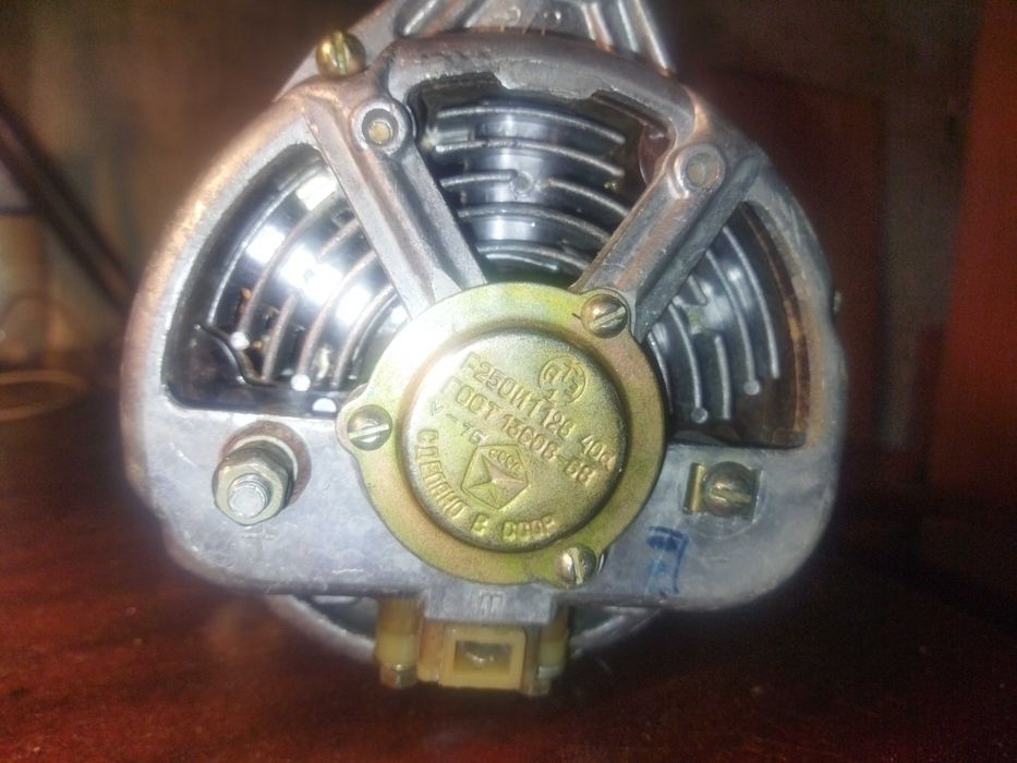 Генератор ГАЗ ЗИЛ