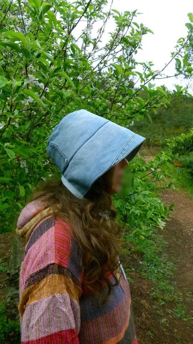 chapéu de sol artesanal em ganga (Handmade denim sun bonnet)