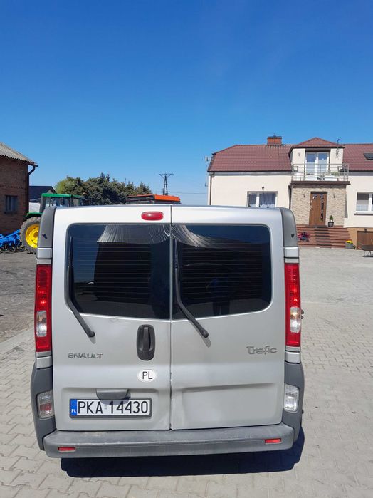 Drzwi renault trafic 2 . Cmg64