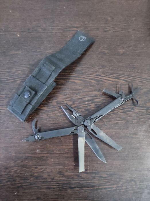 Мультитул Leatherman Wave Plus Black з кобурою