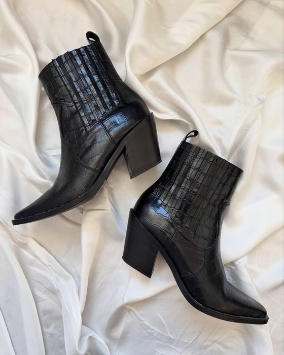 Казаки ботинки полуботинки чоботи