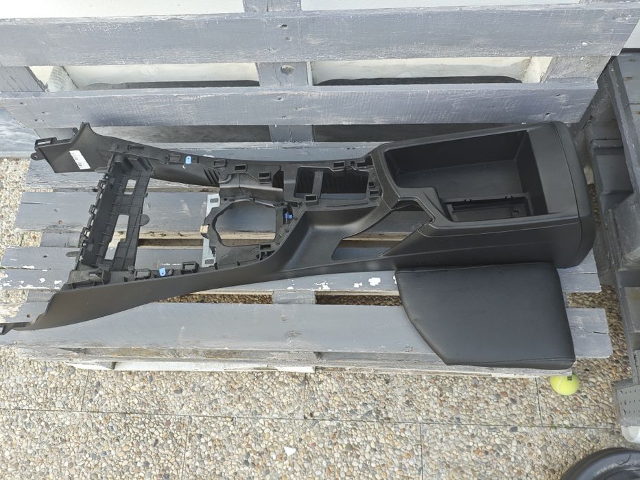 Vendo consola central BMW f20