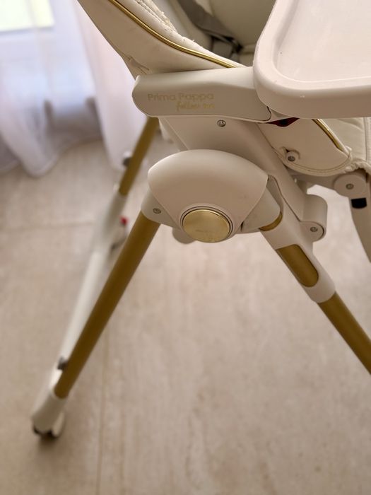 Стілець Peg Perego Prima Pappa Follow Me Gold