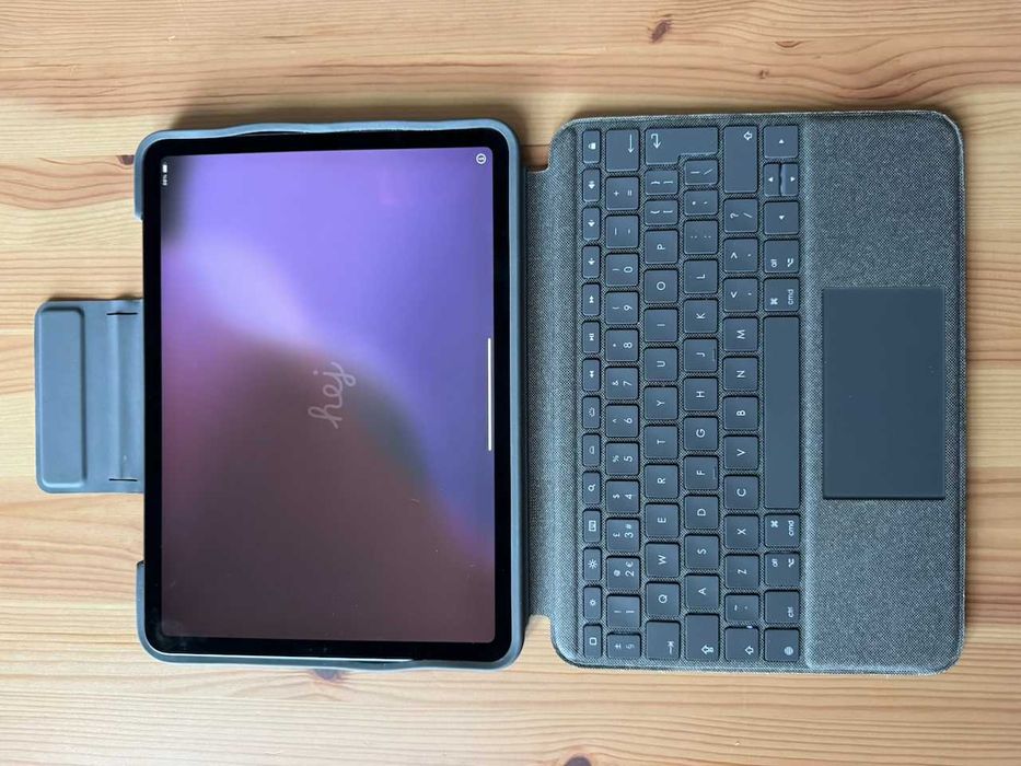 iPad Pro 11 128GB Wi-Fi 2gen, Apple Pencil 2gen, Logitech Folio Touch