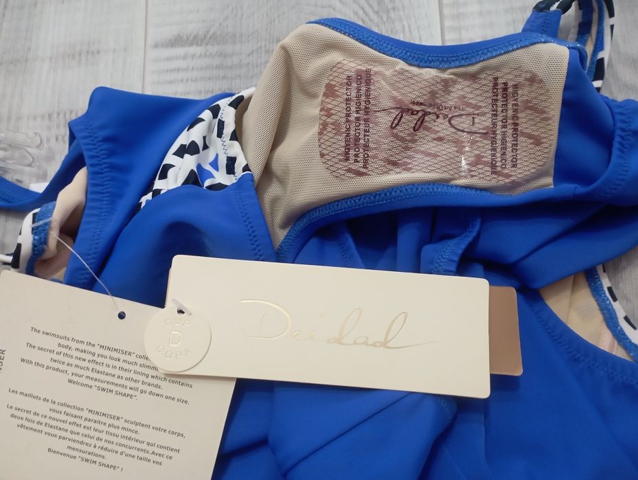 Новий суцільний купальник Deidad р. М