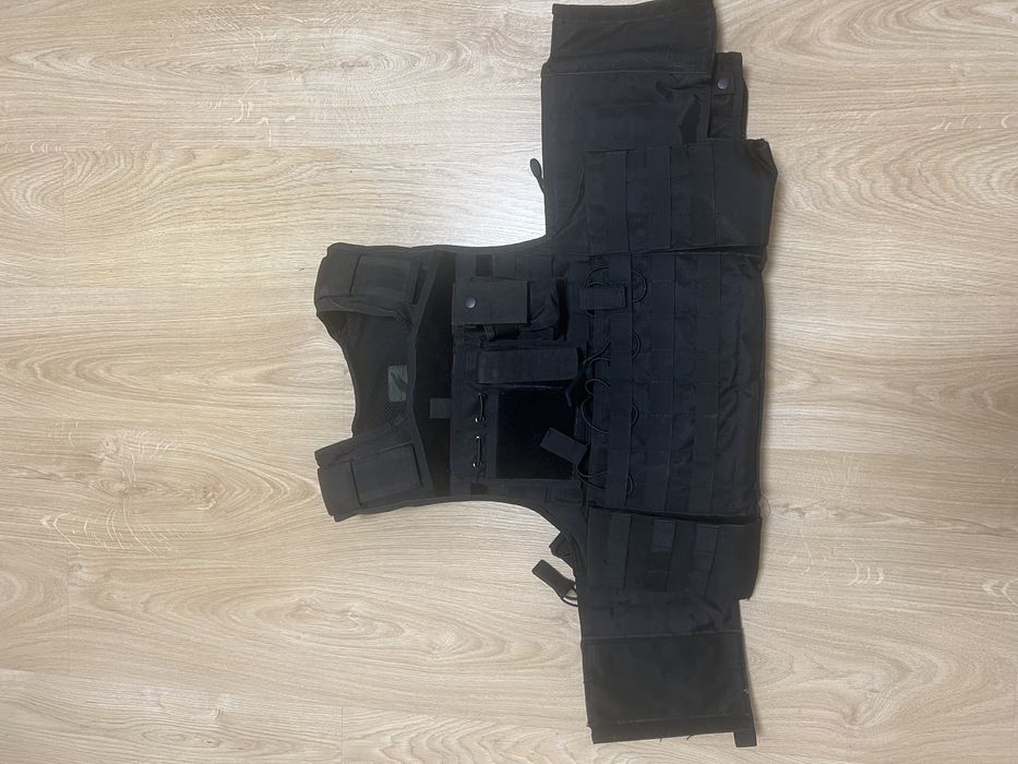 Тактический жилет Defcon 5 Body Armor Carrier Set плитоноска розгрузка