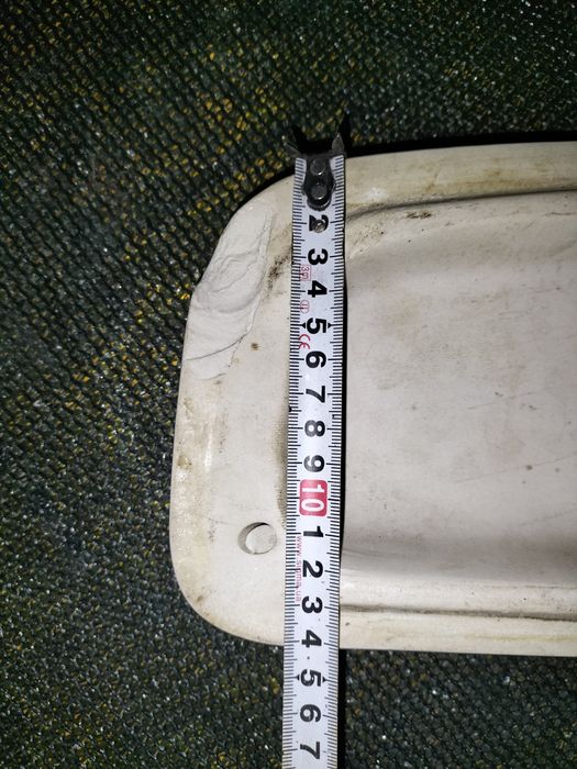 Крышка на бачок унитаза