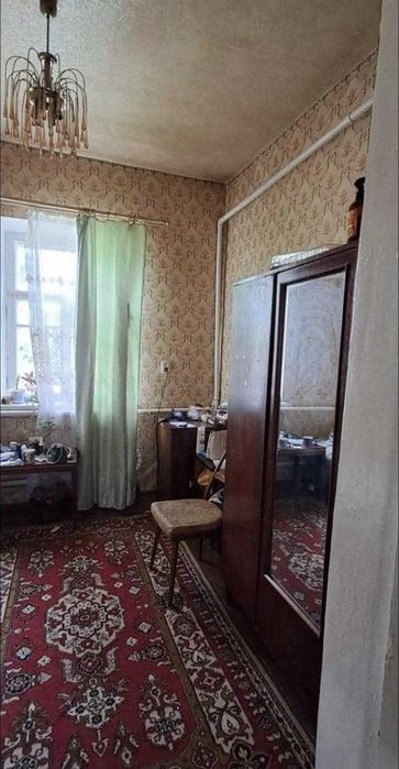 Продаж будинку в передмісті
