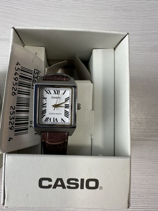 Годинник CASIO ,жіночий