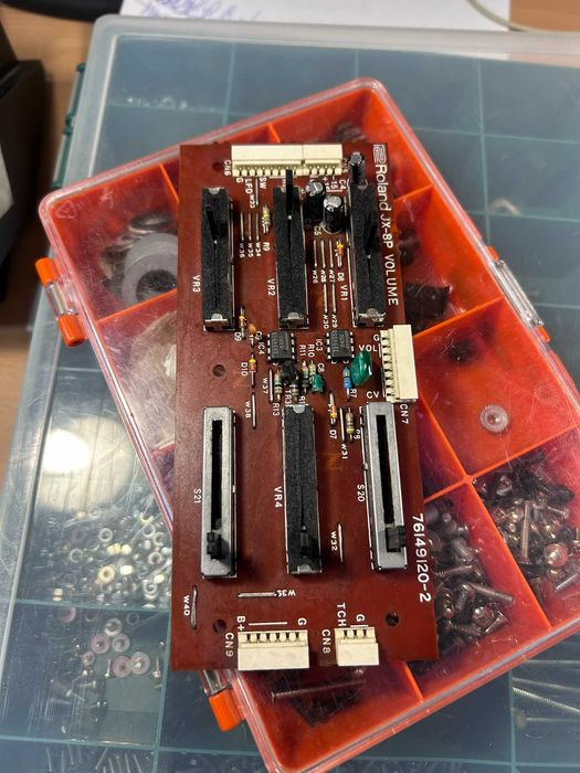 Sintetizador Roland JX-8P