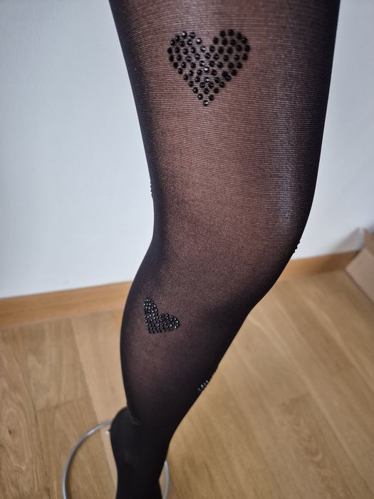 Rajstopy Calzedonia Tezenis s/m czarne w serduszka kryształki 20 den