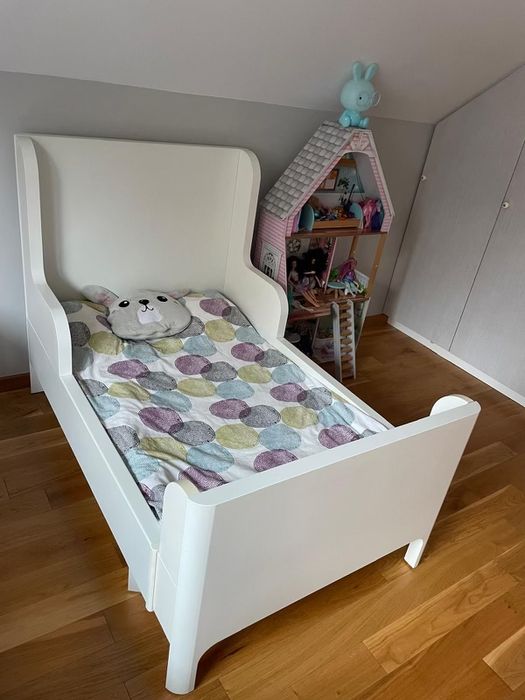 Łóżko dziecięce Ikea Busunge rosnące z dzieckiem