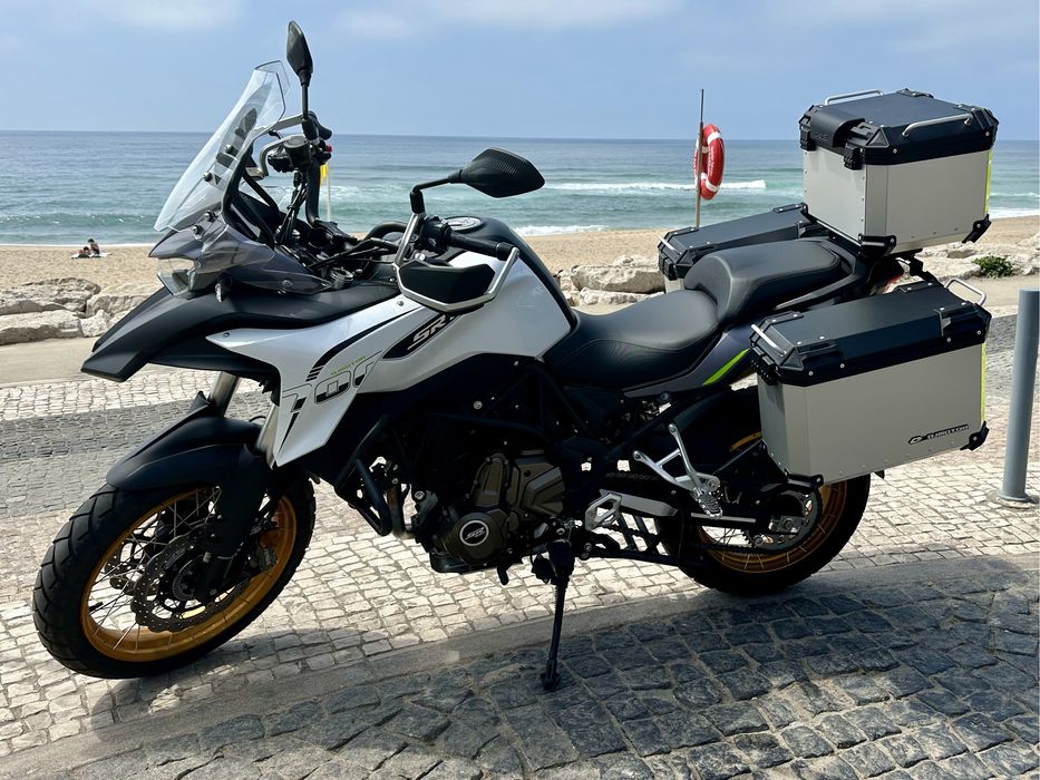 QJmotor SRT700x 54kw 1.900km apenas