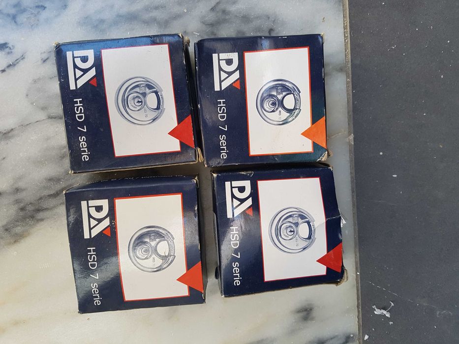 4 cadeados Dx stanless steel, novos