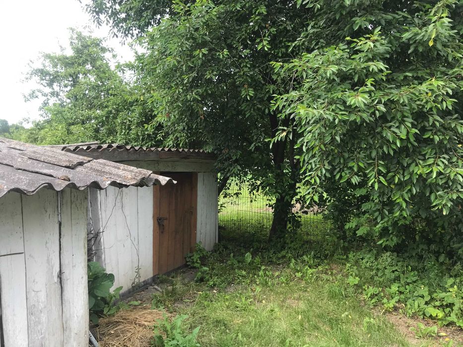 Частина будинку в смт.Вороновиця, вул. Молодіжна. Дві окремі спальні.