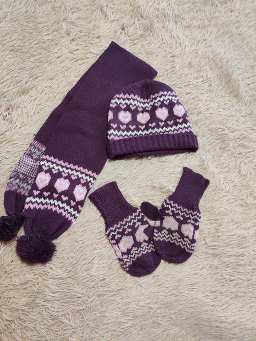 Набір шапка, шарф, рукавички для дівчинки