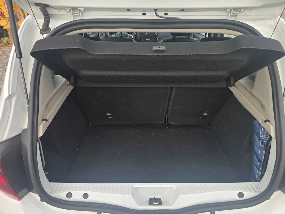 Dacia Sandero Stepway c/NOVO - 83.000KM