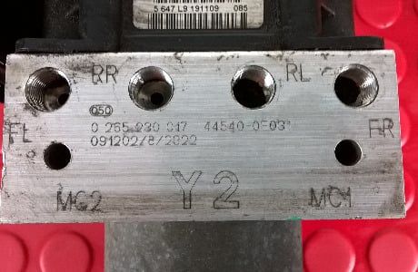 ABS 44540-0F031 - TOYOTA VERSO