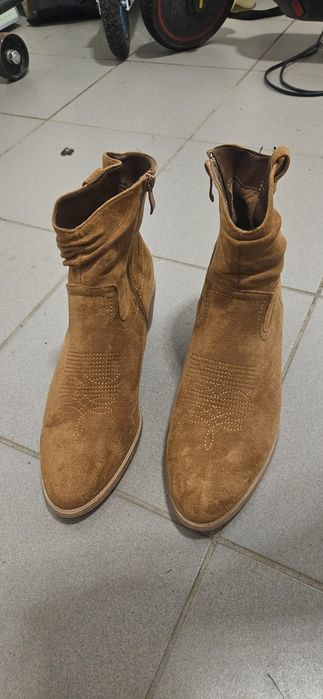 Damskie botki 41
