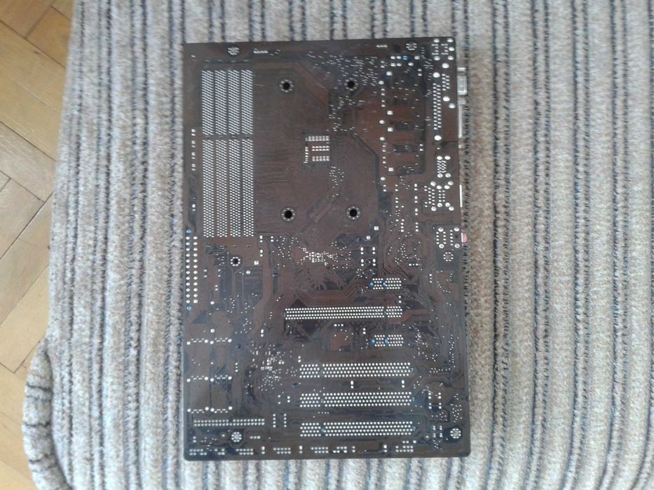 Материнська плата Asus sAM3/sAM3+