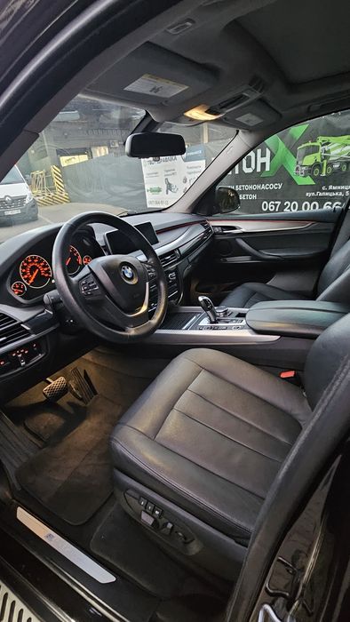 Автомобіль BMW F15 2016 рік
