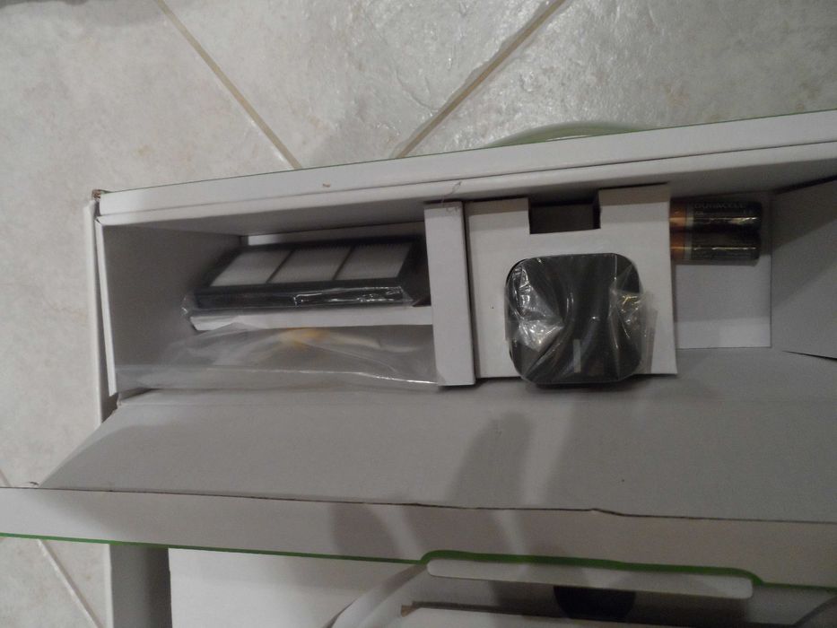 Robot sprzątający iRobot Roomba 965 srebrny/szary