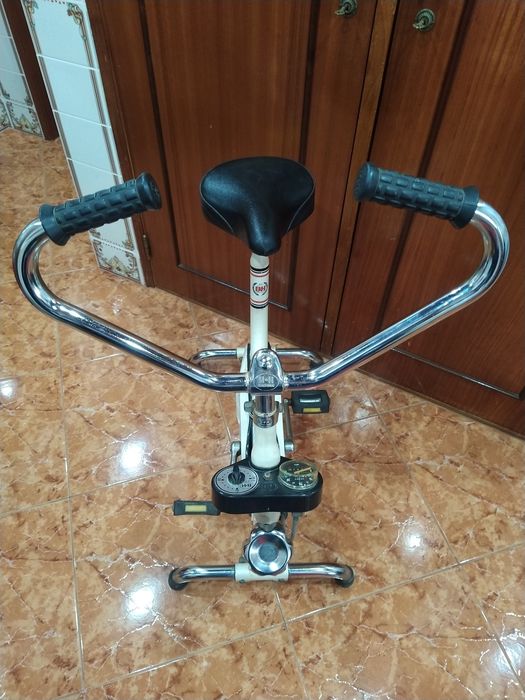 Bicicleta estática Altis BH anos 80 com 17,5kg casa quarto apartamento