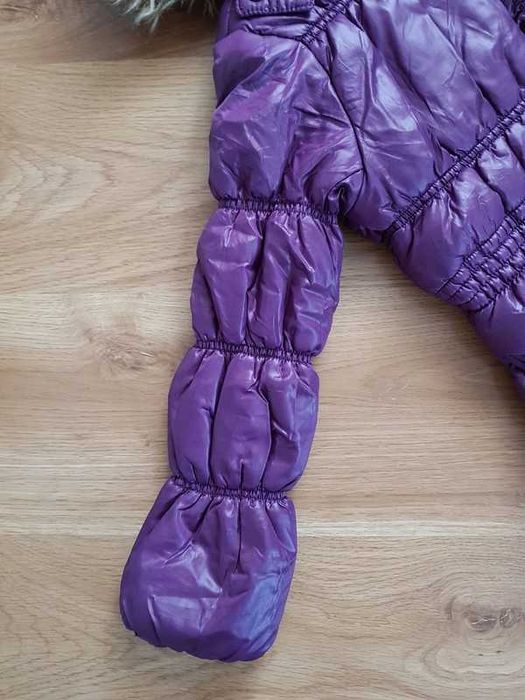 Zimowa fioletowa kurtka 134/140