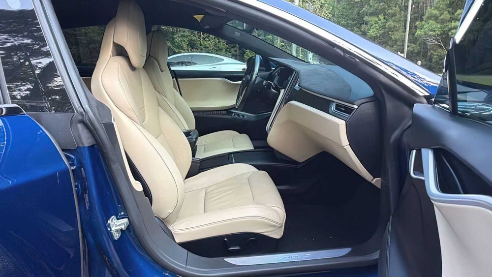 Tesla Model S P100D      2016