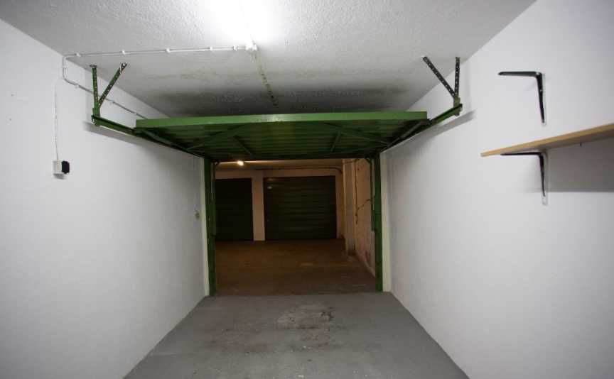Garagem fechada para arrendar em Vila Nova de Gaia