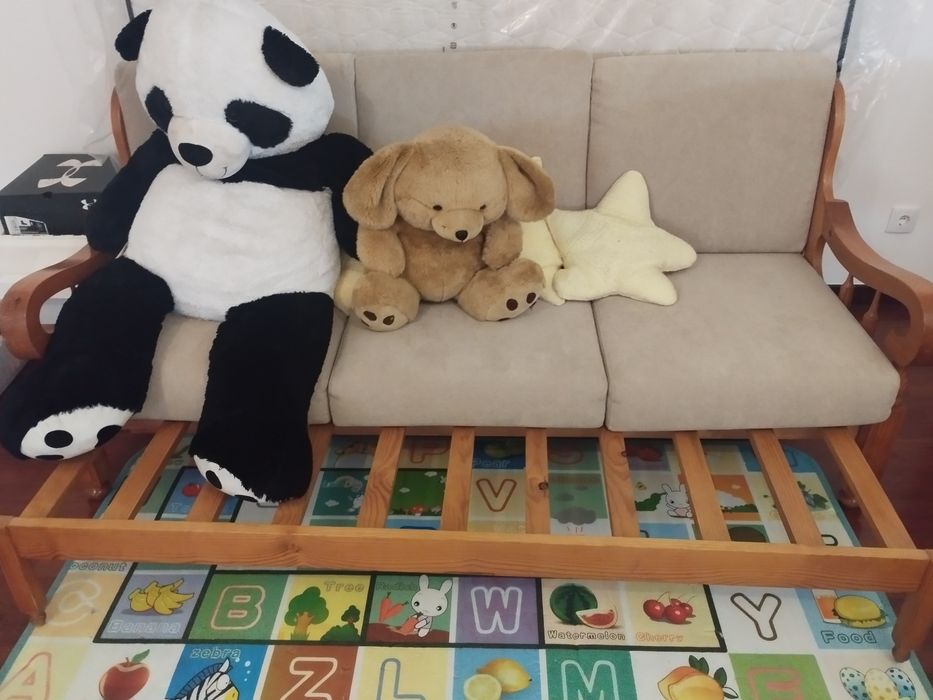 Vendo sofá cama madeira como novo