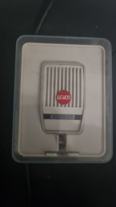 Stary mikrofon Grundig DIN