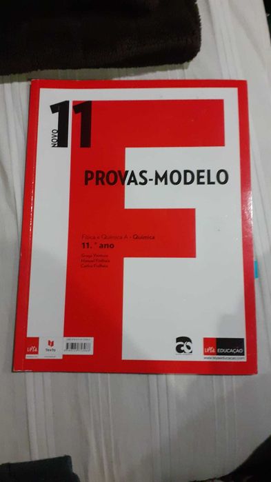 Manual e caderno de atividades Física 11º ano Texto