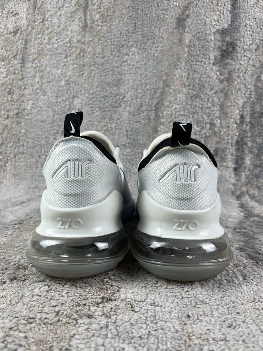 Nike Air max 270 Branco e Preto Tamanho 44EU