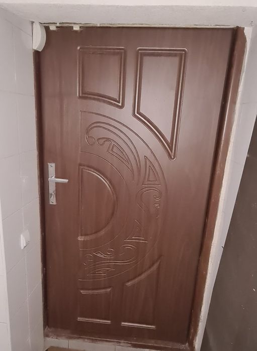 Двері броньовані важкі без лиштви