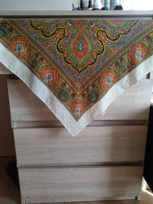 Welniana chusta apaszka wzor