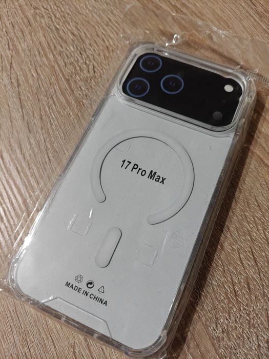 Чехол на iphone 17 pro max